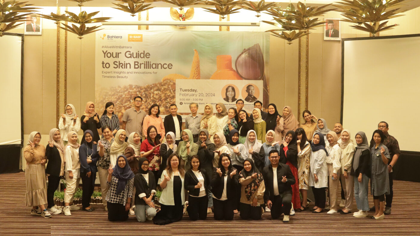 Group photo of participants and speakers at the 'Your Guide to Skin Brilliance' seminar by Bahtera Adi Jaya, held at Artotel Suites Bianti, Yogyakarta, on February 20, 2024.